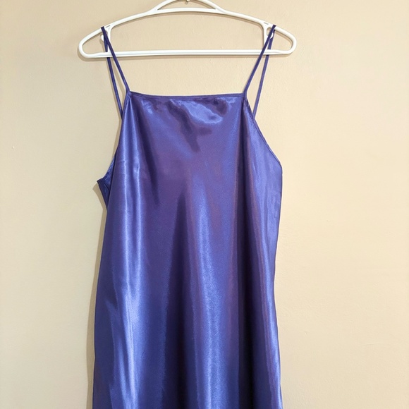 Vintage Gilligan & O'Malley Purple Silky Slip Chemise - Picture 2 of 13